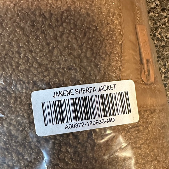 SAVII Janene Sherpa Jacket - Picture 3 of 5